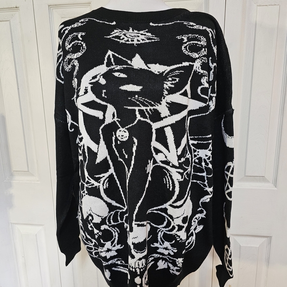 🖤 GOTHIC CAT OVERSIZED KNIT DRESS 🖤 - Picture 2 of 8